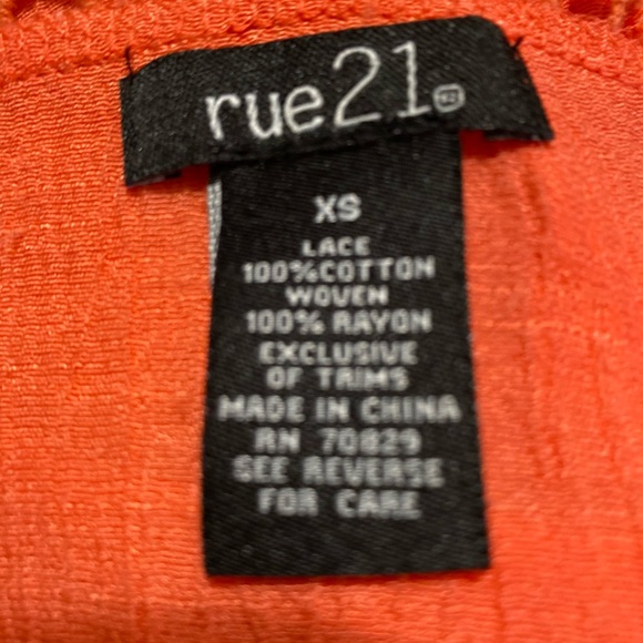 TOPS 👚 - 2 for $15 - Picture 3 of 4